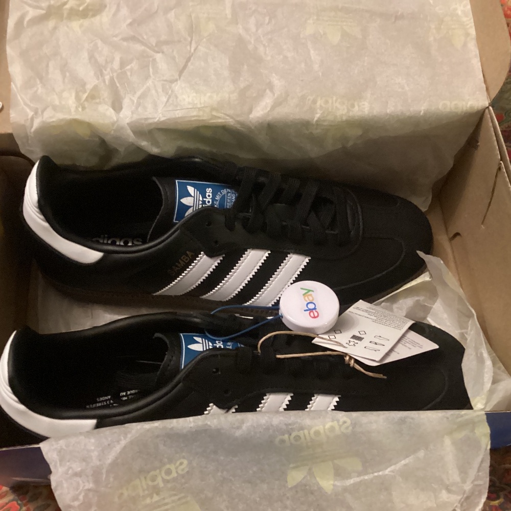 Adidas Samba size 9.5 in black